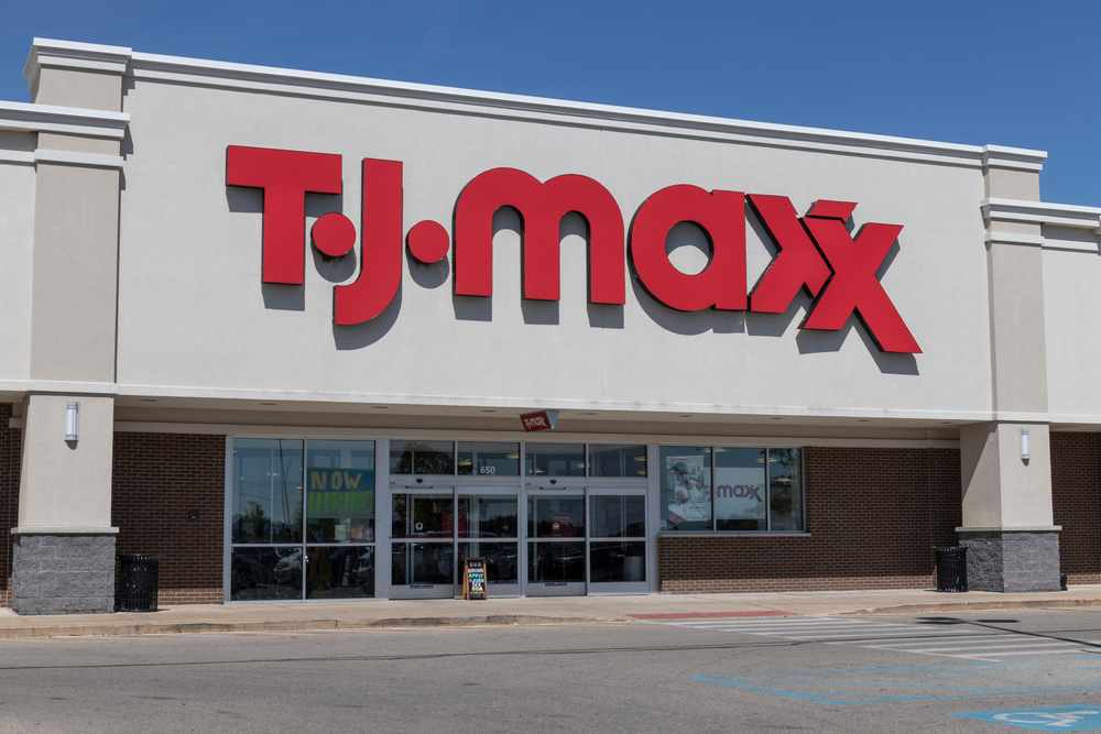 A T.J. Maxx storefront photographed from a parking lot