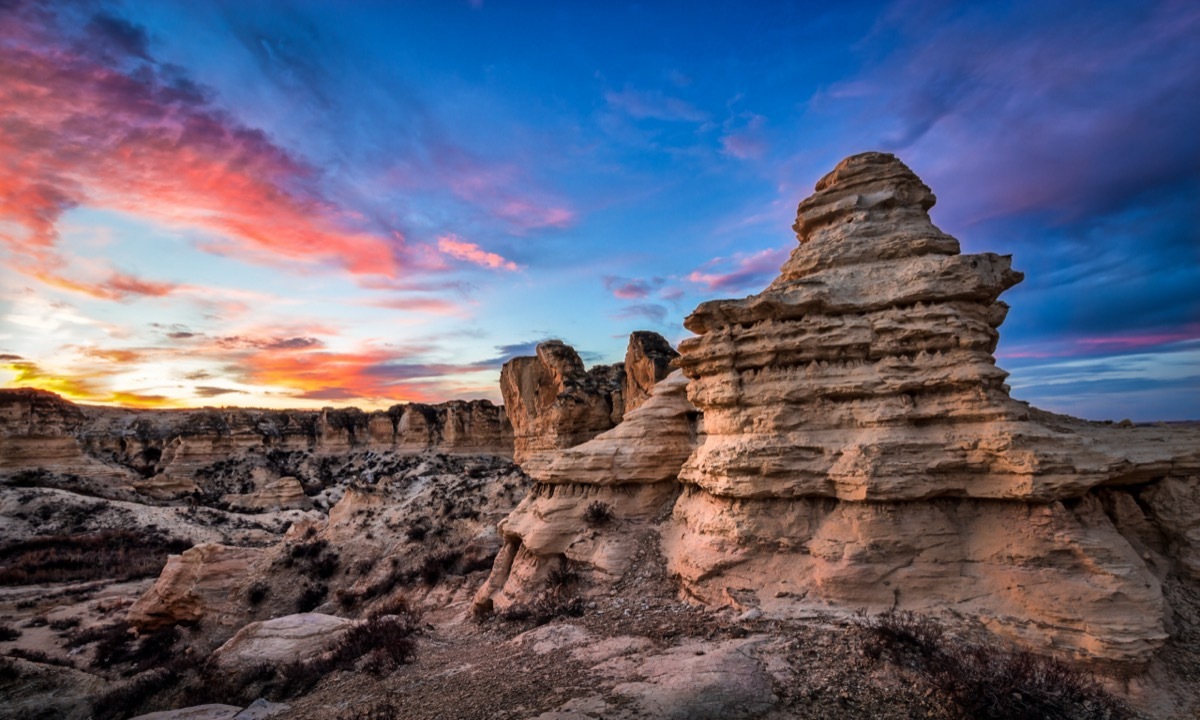 Road Trip to Experience a Spectacular Sunset at the Castle Rock State Park in Kansas