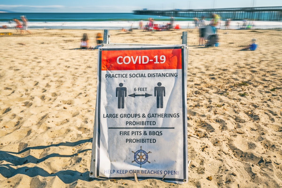 California beach social distancing sign