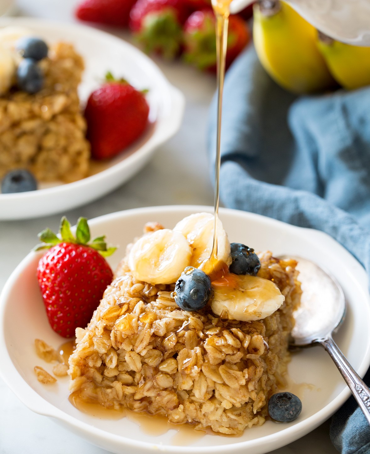 Amish-style baked oatmeal | 12 Cozy Fall Breakfast Ideas | Her Beauty