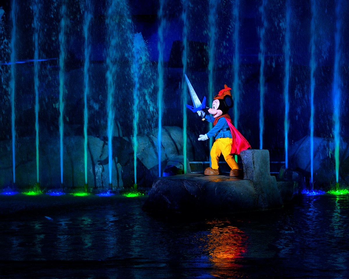 the brave little tailor during the fantasmic event in disney world resort