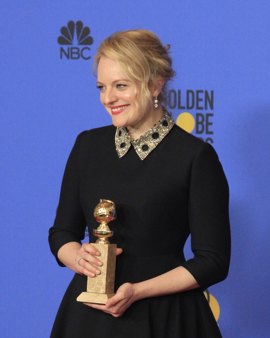 Elisabeth Moss funniest red carpet moments