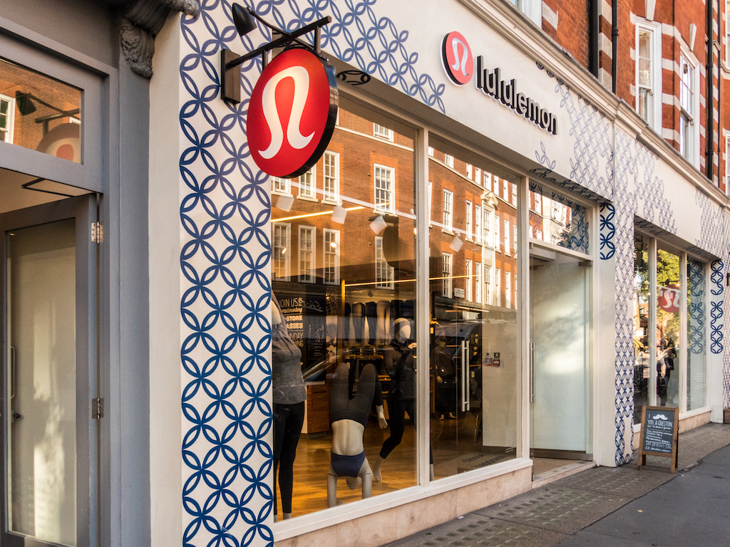 Lululemon Storefront {Save Money on Athletic Wear}