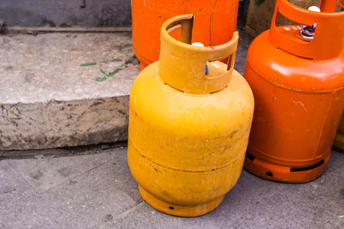 orange and yellow propane tanks