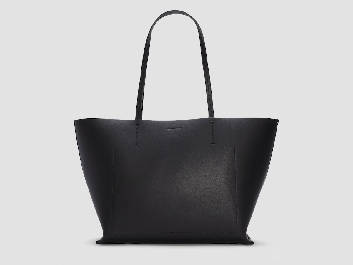 Product shot of Everlane's Italian leather black tote