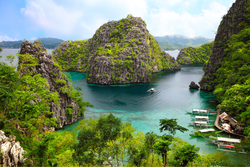 Boracay, Philippines Magical Islands National Geographic bee questions