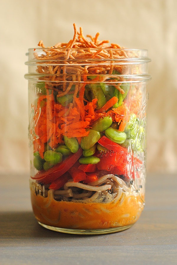 Desk lunch recipes asian noodle salad jar