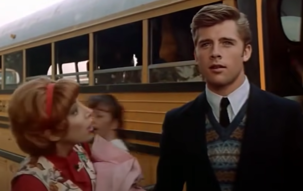 Didi Conn and Maxwell Caulfield in 