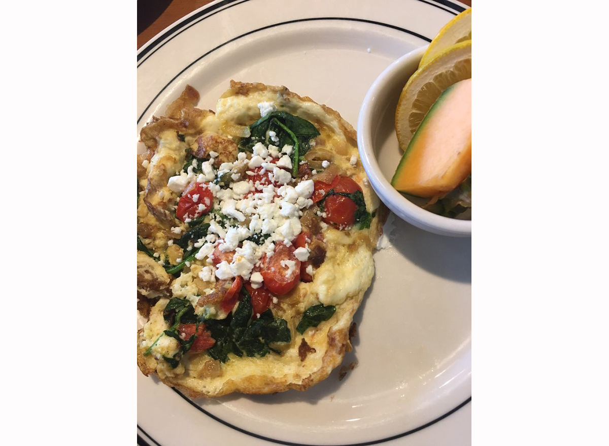 egg white veggie omelet from mimi's cafe