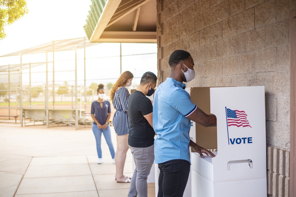 voters waiting in line during covid with cdc recommendations