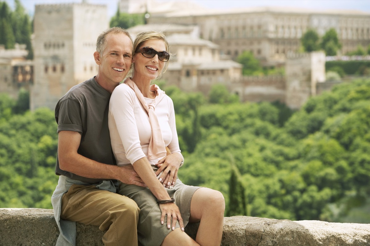 Fashionable Older Couples Traveling