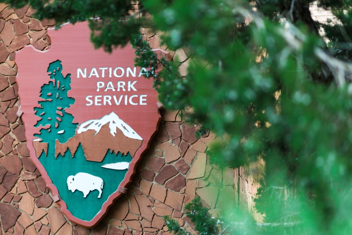 national park service sign