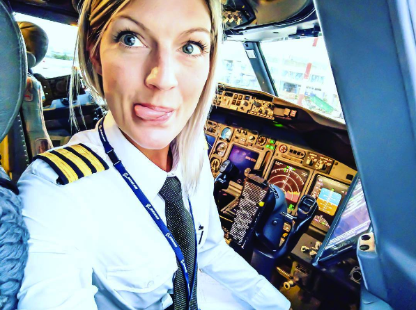 maria-the-swedish-pilot-will-make-you-jealous-of-her-life-06