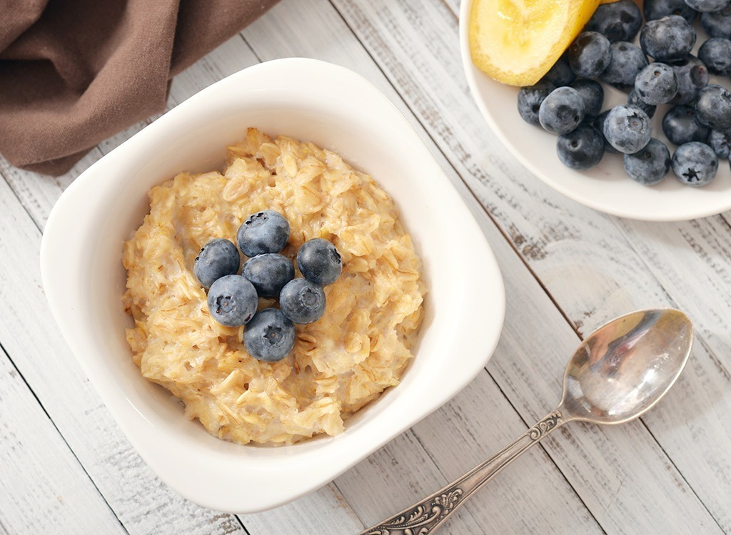 Oatmeal Anti-Aging Foods