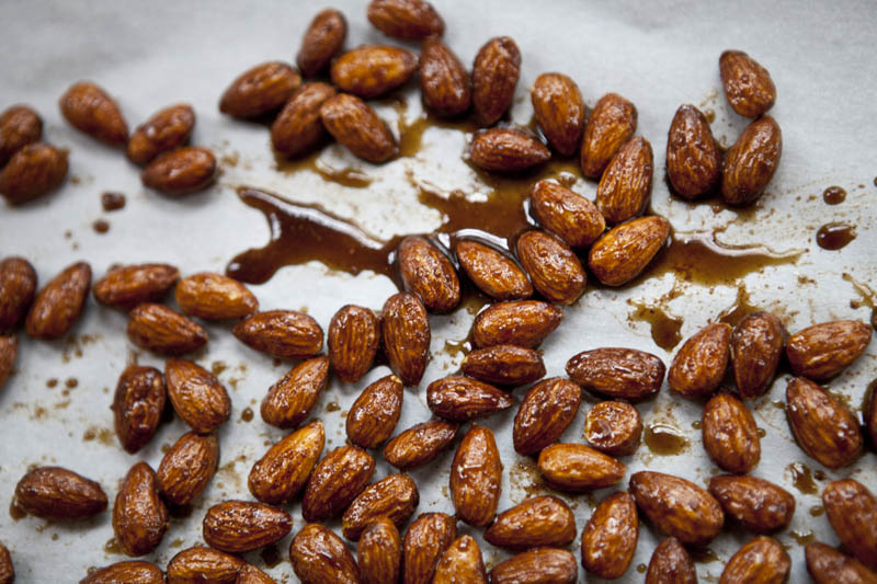  Pumpkin Pie Roasted Almonds | 12 Healthy Pumpkin Recipes Perfect for Fall | Her Beauty