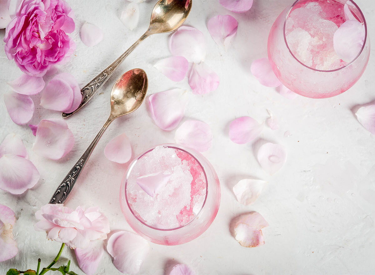 glass of frozen rose frose