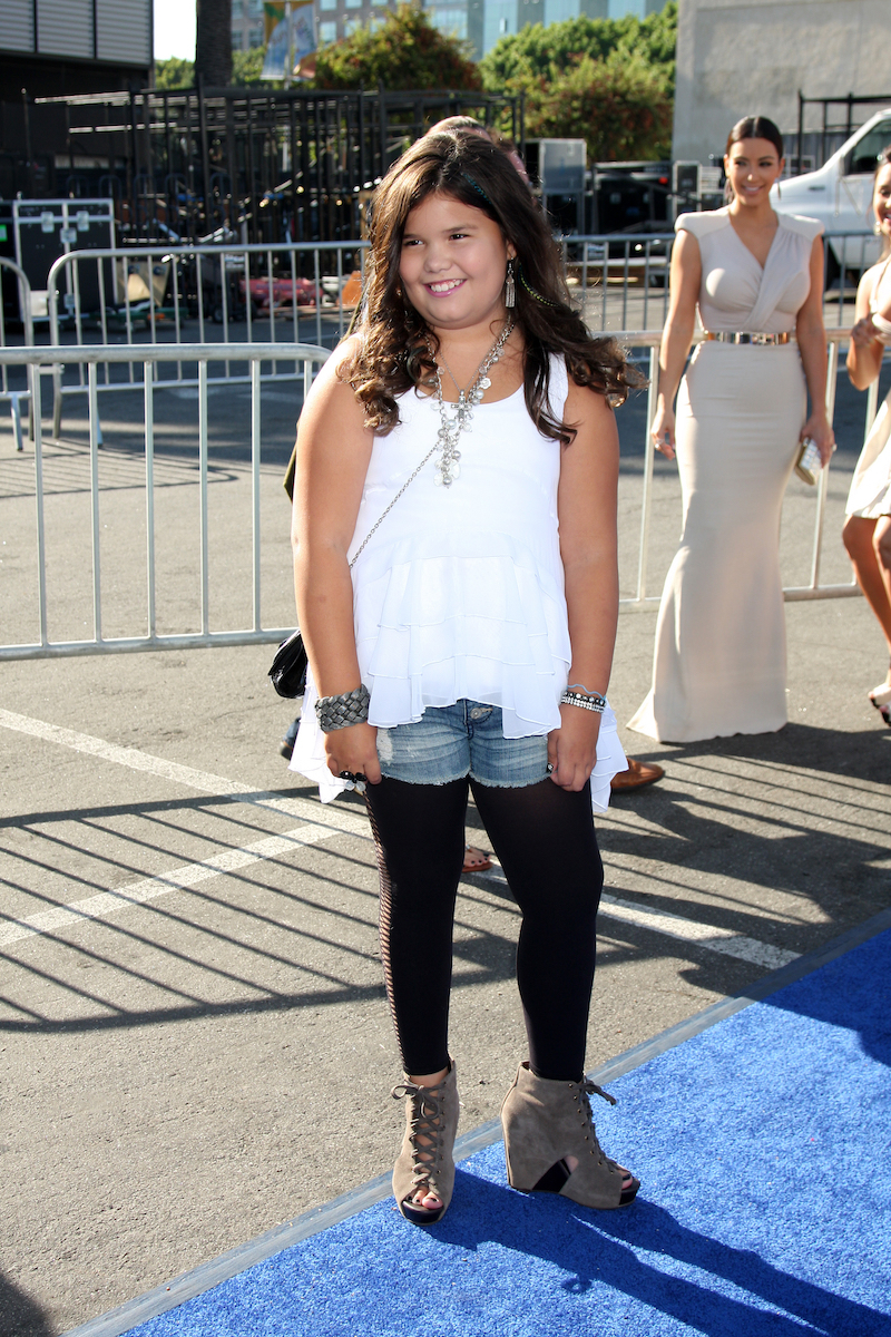 Madison De La Garza at the 2011 VH1 Do Something Awards