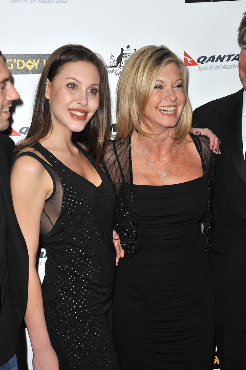 Chloe Lattanzi and Olivia Newton-John at the 2011 G'Day USA Black Tie Gala