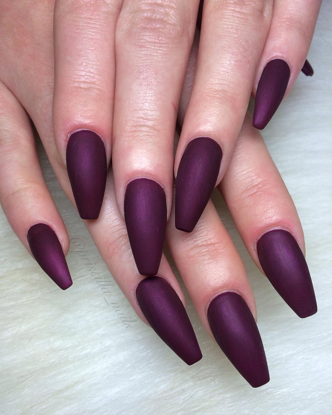 matte-manicures-youll-be-obsessed-with-01