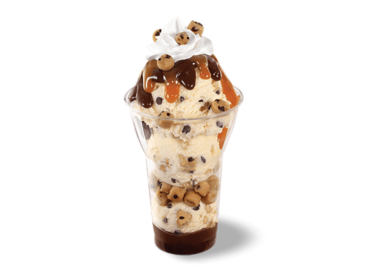 baskin robbins chocolate chip cookie dough sundae