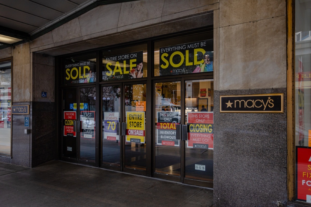 macy's storefront with closed signs