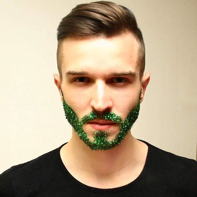 13_spectacular_glitter_beards_on_instagram_12