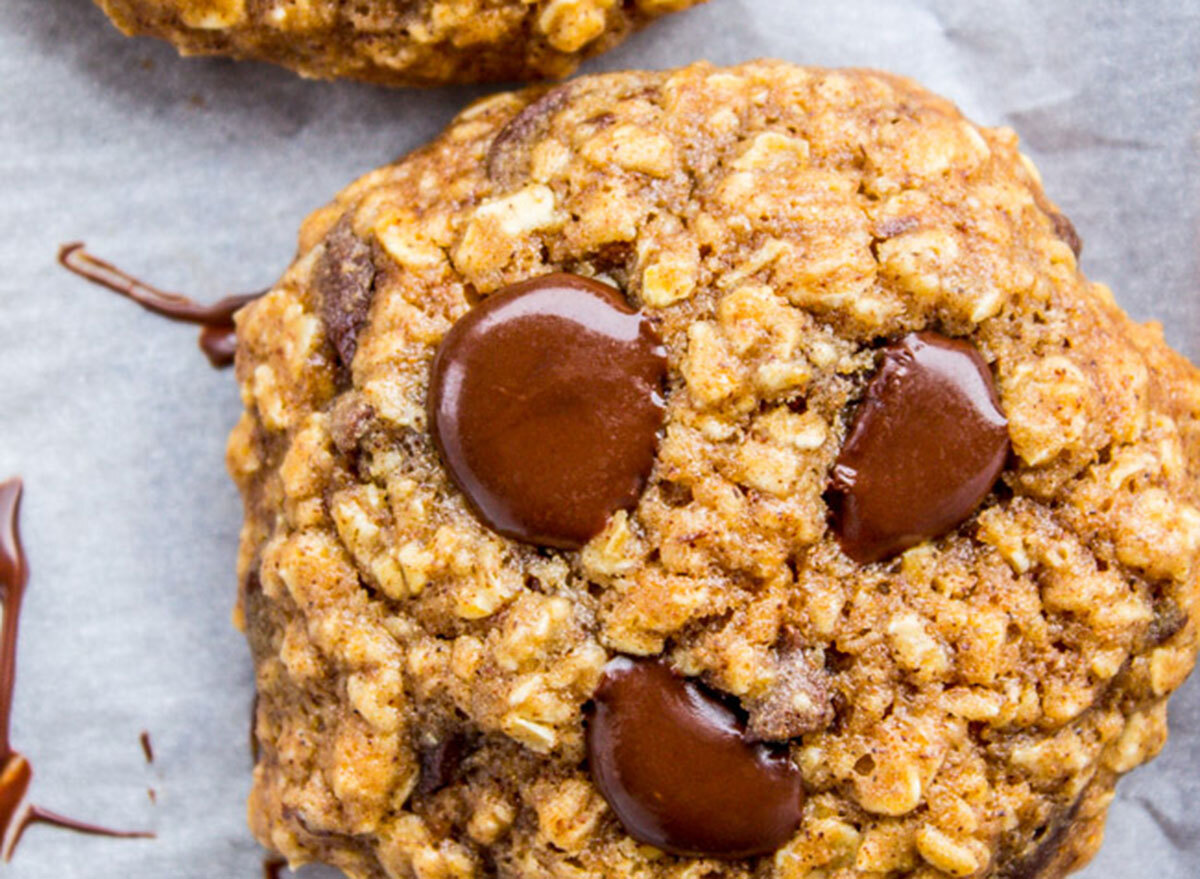 oatmeal chocolate chip cookies