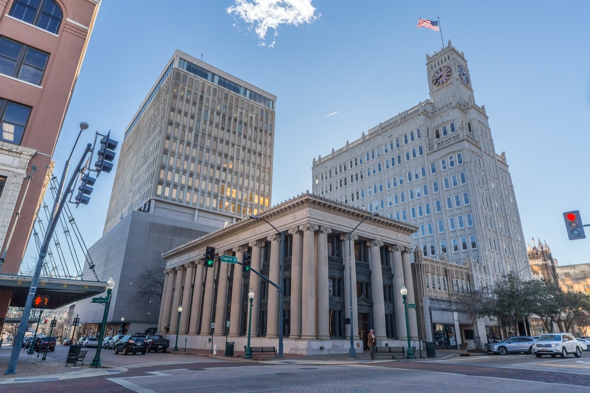 Lamar Life Building in Jackson, Mississippi in the afternoon